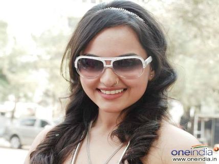 Why Is Sonakshi Sinha Happy? 