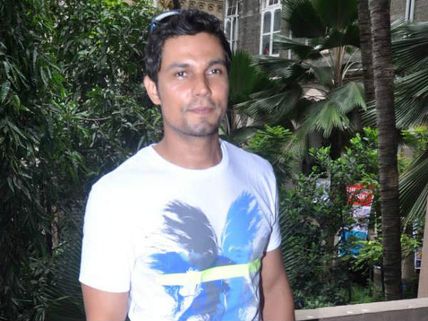 Here's What Randeep Hooda Advises All!