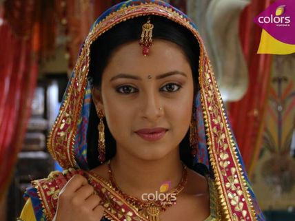 Pratyusha Banerjee Physically Assaulted By Boyfriend, Files Case