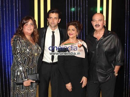 Farhan, Big B, Rekha, Shilpa At Hrithik's Party For Dad