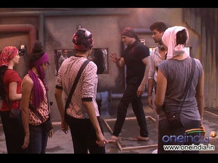 Bigg Boss Saath 7: Day 1 Synopsis - Jannat Vs Jahannum!