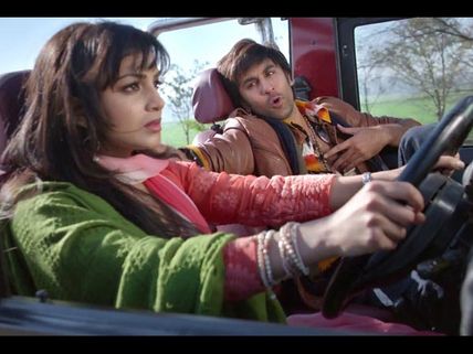 All Fine Between Ranbir Kapoor And His Leading Lady?