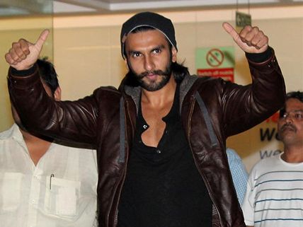 Deepika Padukone With Ranveer Singh As He Was Discharged From Hospital  