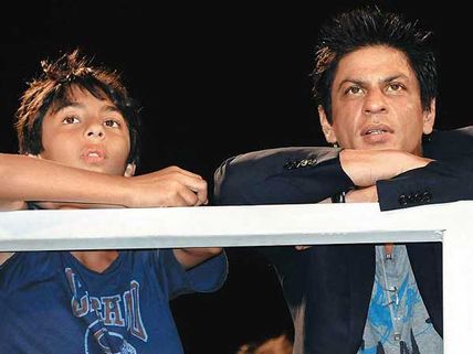 Shahrukh Khan Worried About Son Aryan Khan!