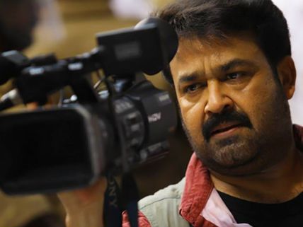 Mohanlal Offers To Return Vintage Camera, To Skirt Row