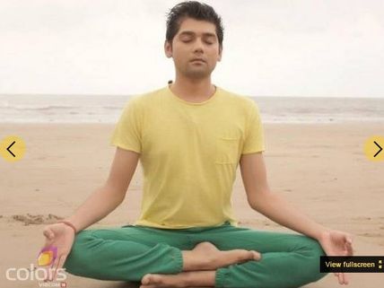 Bigg Boss 7 House Now Has Their Own Nude-Yoga-Slash-Sex-Guru Vivek Mishra!