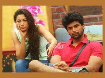Bigg Boss 7: Kushal Tandon's Ex-Girlfriend To Enter; Inmates To Go On Wheels!