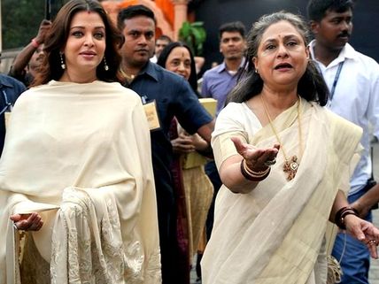 Jaya Bachchan Too Possessive About Aishwarya Rai? 