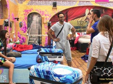 Bigg Boss 7: Kushal, Kamya, Pratyusha, Gauhar Escape; Andy Gets Eliminated!