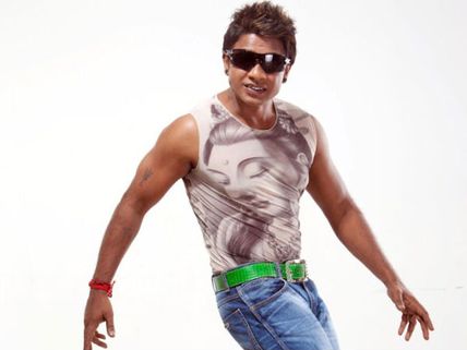Duniya Vijay In Remake Of Idharkuthane Aasaipattai Balakumara