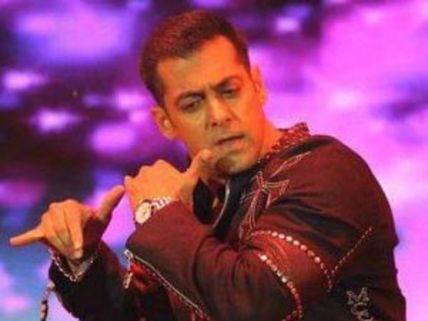 Salman Khan Is The New Lord Krishna In Town 