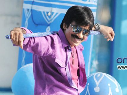 Mahesh Babu Out; Ravi Teja In For Anushka's Rudramadevi
