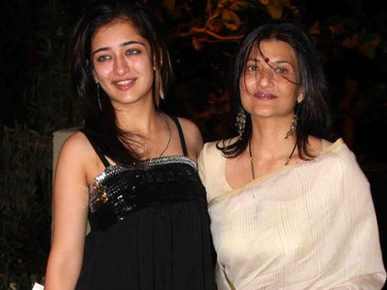 Akshara Hassan Ready To Take A Plunge Into Acting