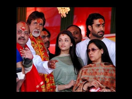 All Fine Between Aishwarya Rai Bachchan And Her In-Laws!