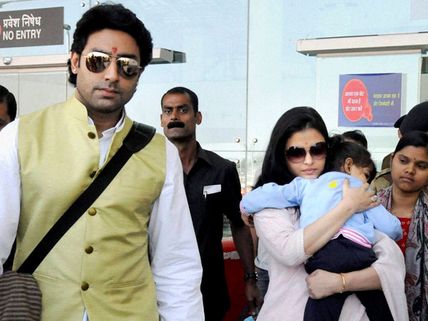 Aishwarya, Abhishek Bachchan Spotted At Bhopal Airport With Family!
