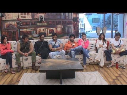 Bigg Boss 7: Ajaz Suicide Feat Gets A Thumbs Down; Ticket To Final Week Coming Up!