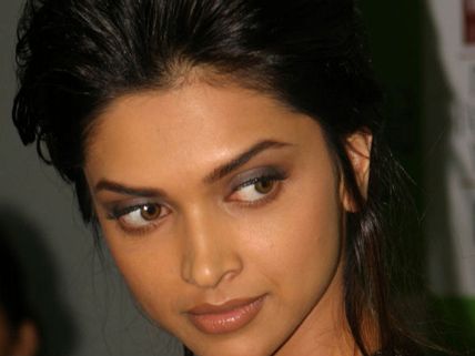 Deepika Padukone Thanks Fans For Success