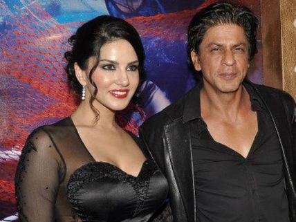Sunny Leone’s Dream To Meet Shahrukh Khan Comes True!
