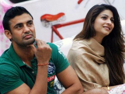 Bigg Boss 7: Captain Sangram Saves Tanisha, Not Andy; Nominates Gauhar!