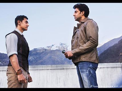 Aamir Beats Shahrukh In Box Office Race - Dhoom 3 Makes It To The 100-crore Club