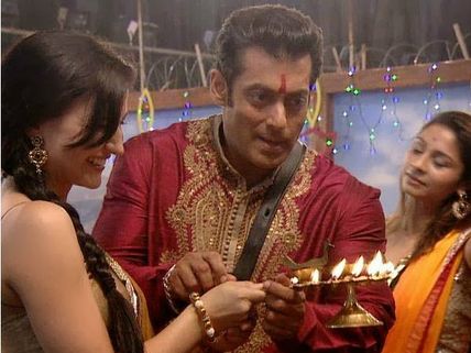 Salman Khan And Elli Avram To Set Stage On Fire In Bigg Boss 7 Grand Finale!
