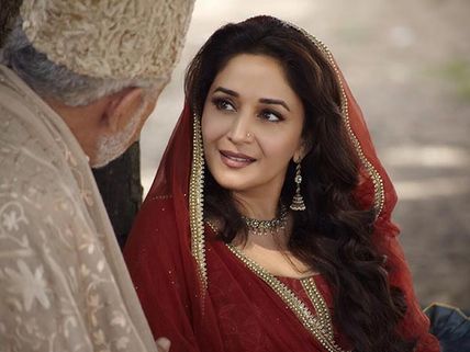 Madhuri Dixit's Hubby Dr Sriram Nene Loved Her In Dedh Ishqiya Trailer