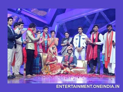 Vinod Thakur Ties The Knot With Raksha On Nach Baliye 6; Dharmesh, Mouni..!