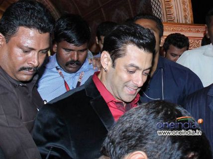 Salman Khan Stands In Queue Like A Common Man