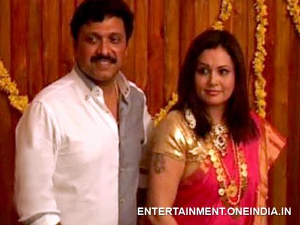 Pic: Ganesh Kumar Marries Bindu Menon