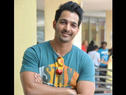 I Won't Be Sporting Six-Pack Abs In Maaya: Harshavardhan Rane