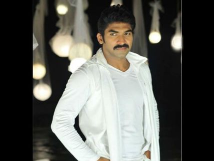 TV Actor Sagar Set To Debut in Films With Siddharth