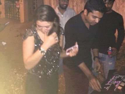 Photo: Simbu Cuts Birthday Cake With Hansika Motwani