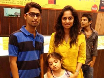 Shalini Ajith With Her Daughter Anoushka Spotted In Bangalore