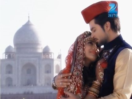 Qubool Hai: 20th February, Asad, Zoya Postpone Their Walima