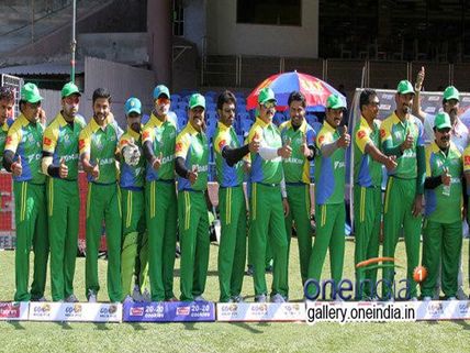 Kerala Strikers Misbehave; Off-Loaded From Airline!