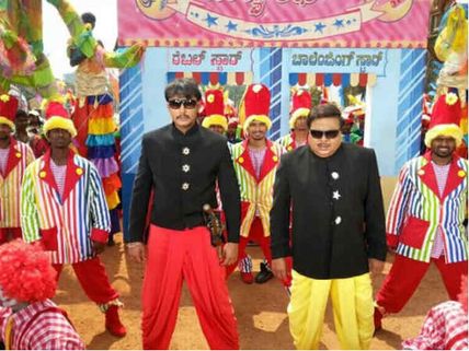 Darshan Visits Ambareesh In Singapore