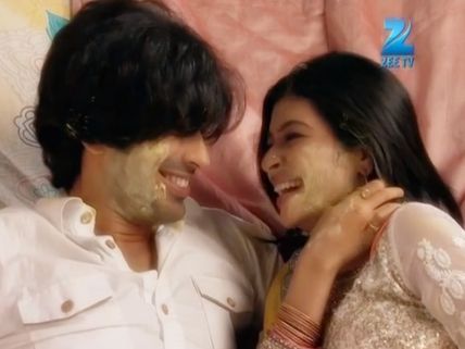 Qubool Hai: 17th March; Haider Sadistic To Hurt Humeira?