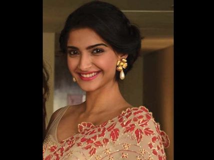 Sonam Kapoor Excited For Dolly Ki Doli!