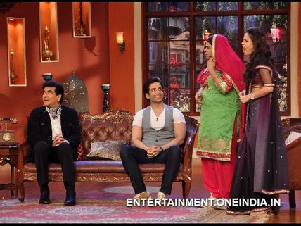 After Ekta, Jeetendra Graced Comedy Nights With Kapil With Son Tushaar Kapoor 