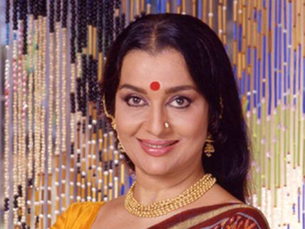 Asha Parekh Death Rumour Floods Twitter!
