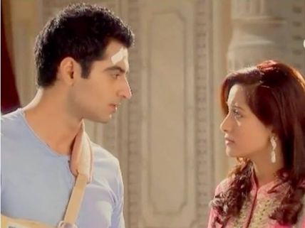 Beintehaa: 26th March; Aaliya Thinks Zain Wants Her To Leave