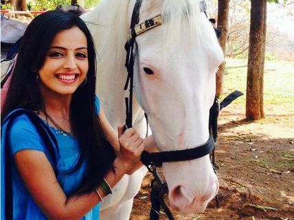 Iss Pyaar Ko Kya Naam Doon 2: 27th March; Shlok Risks Life To Save Astha