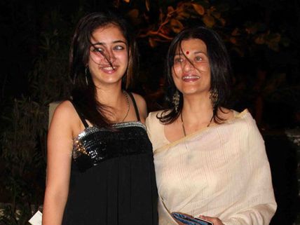 Akshara Hassan's Affair Irks Her Mother Sarika