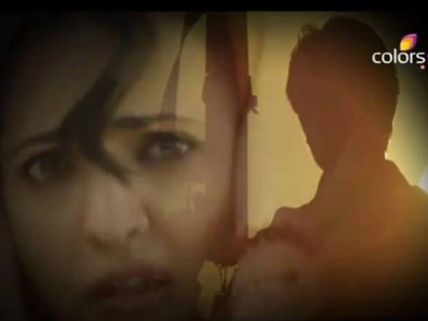 Rangrasiya: 1st April; Paro Met Rudra As A Child!