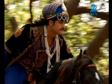 Jodha Akbar: 7th April; Jodha Fails To Confess Truth; Jalal Chases Sujhamal Into Forest