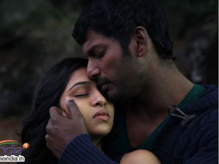 Naan Sigappu Manithan Preview