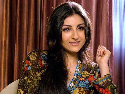 Soha Ali Khan Chooses To Cast Vote Than Attending IIFA
