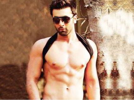 Photographer Manhandled At Ranbir Kapoor's Bombay Velvet Set
