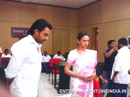 Photos: JK With Esha Deol In C/O Footpath 2