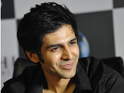 Why Is Kartik Tiwari Kept Out Of Kaanchi Promotions?